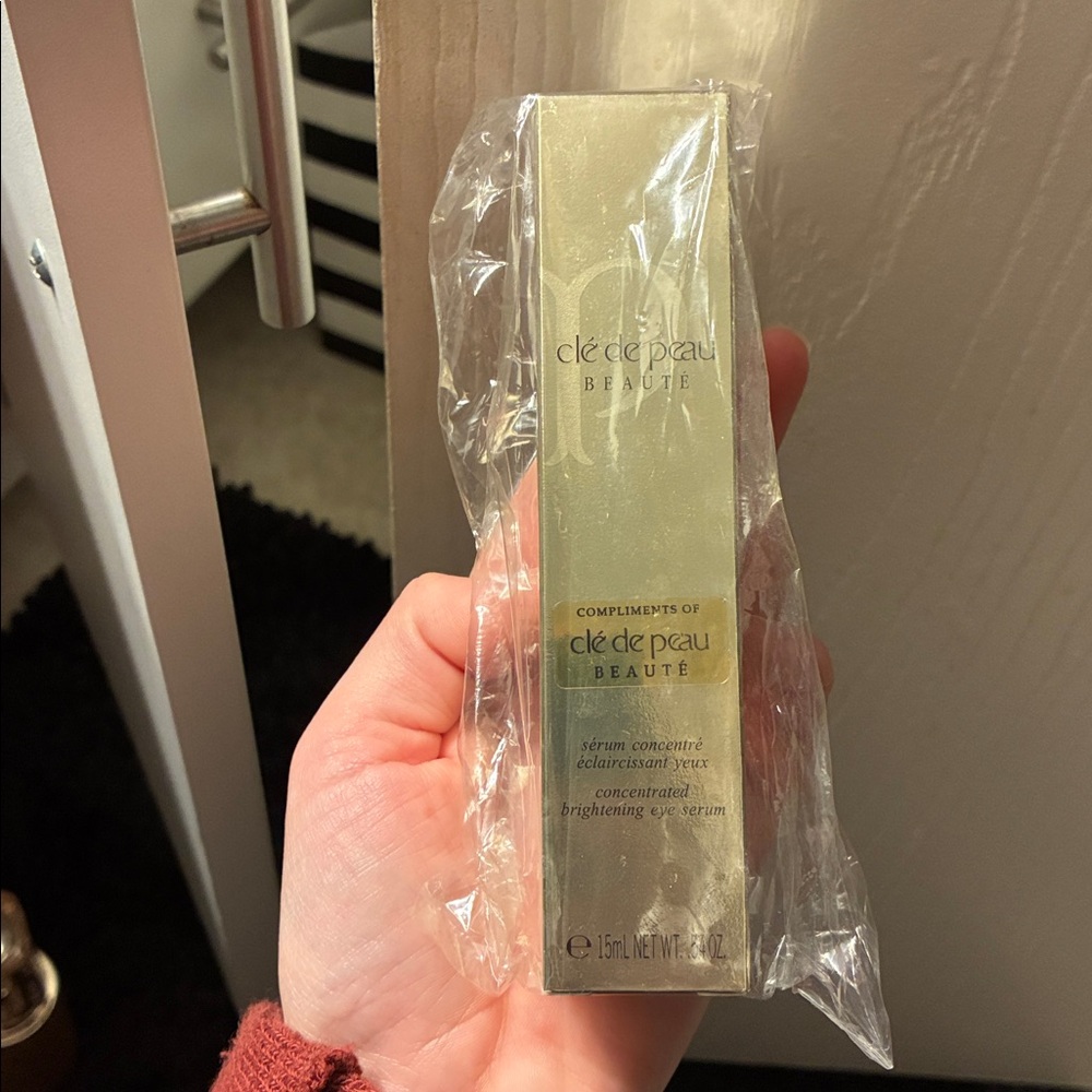 Cle De Peau Brightening Eye Serum Never Opened